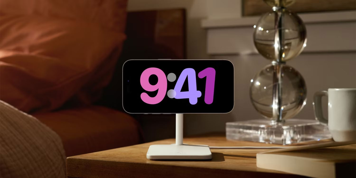 Mặt đồng hồ nổi ở StandBy trên iOS 17