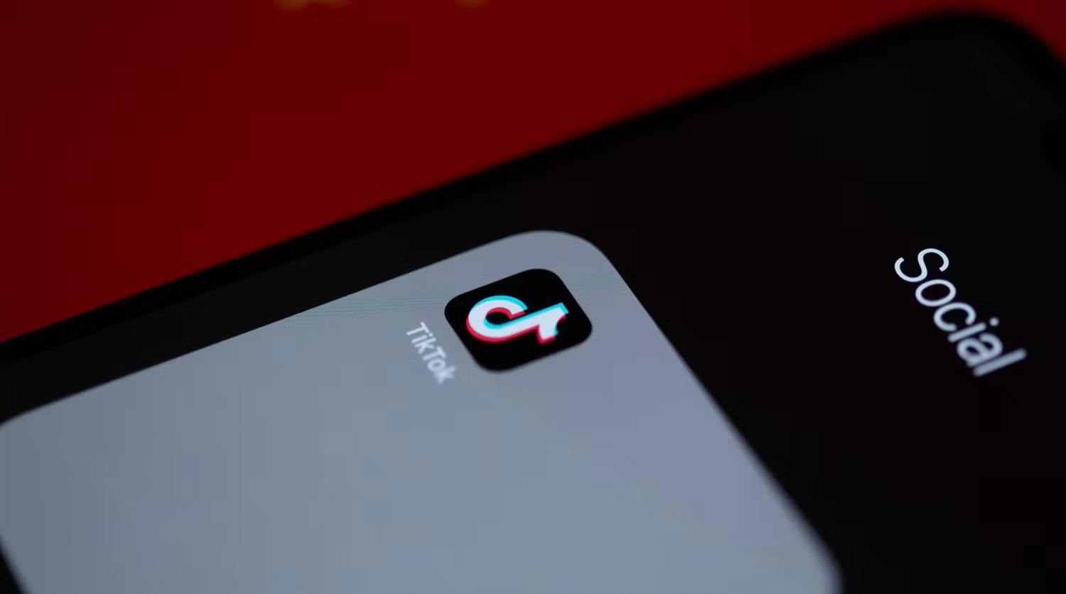 Ứng dụng Tiktok trên màn hình điện thoại