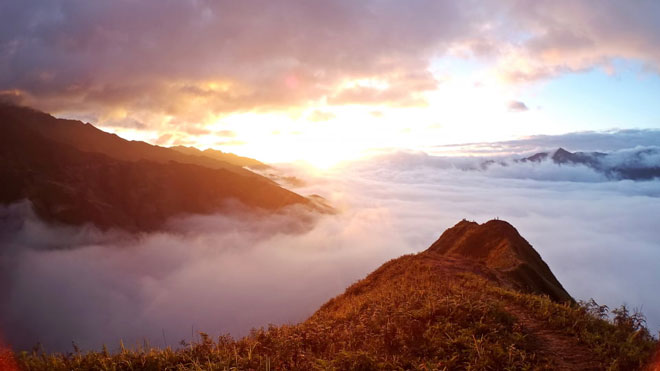 Đỉnh Khang Su Văn (3.012 m)