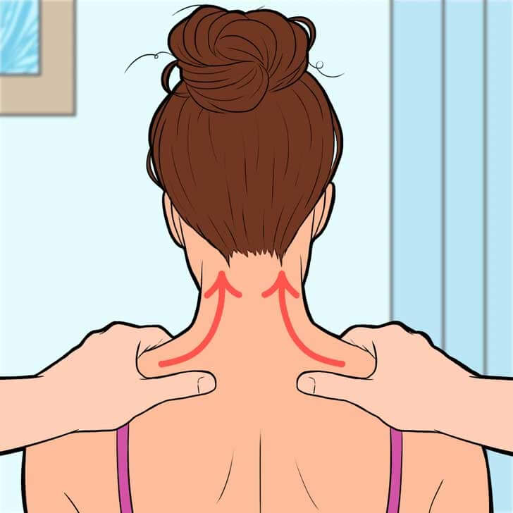 Massage cổ vai gáy