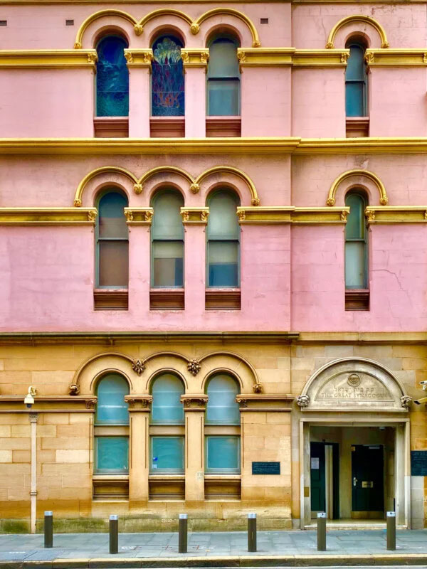 Bức ảnh đạt giải kiến trúc, của tác giả Edwin Cabingan chụp bằng iPhone 11 Pro Max ở Úc.