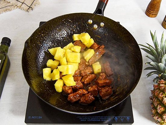 Xào dứa xào thịt bò