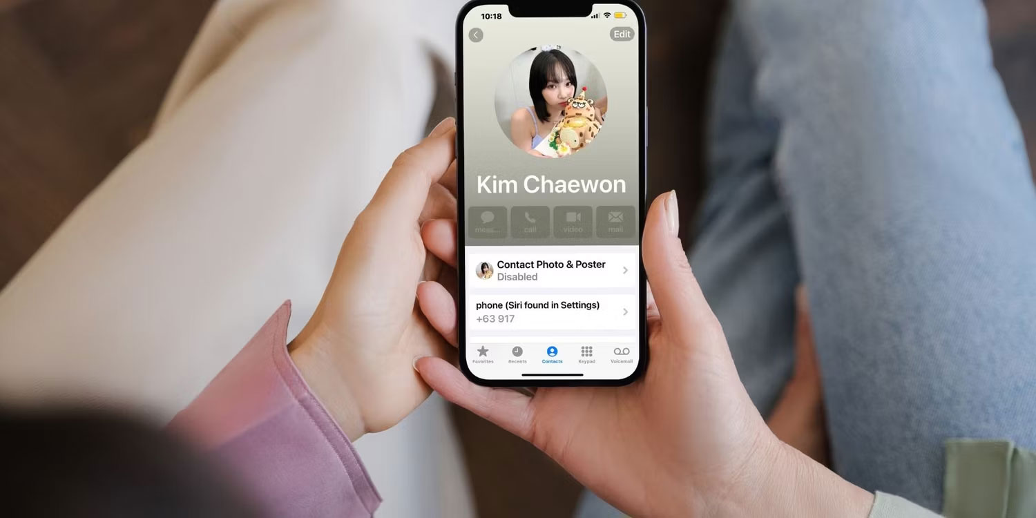 Thông tin liên lạc của Kim Chaewon