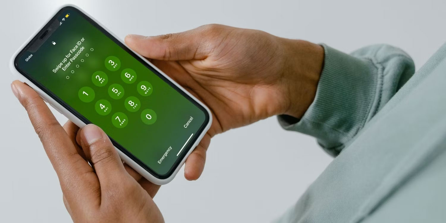 Cố gắng mở khóa iPhone thông qua nhận dạng khuôn mặt