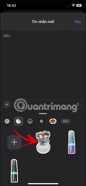 Chọn sticker trên iPhone