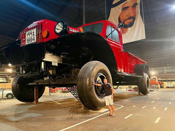 Để Dodge Power Wagon có kích thước to lớn, toàn bộ khung thân và khung gầm xe đều được làm mới