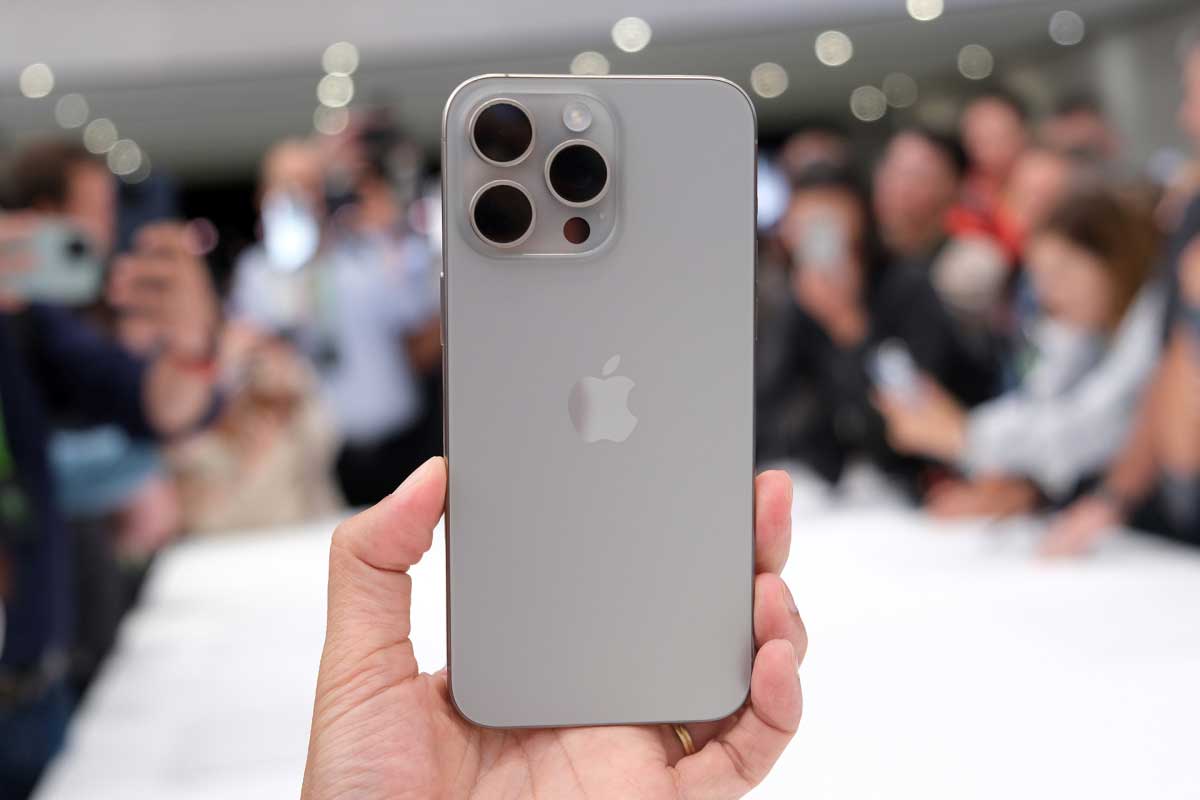 Lớp vỏ Titanium của iPhone 15