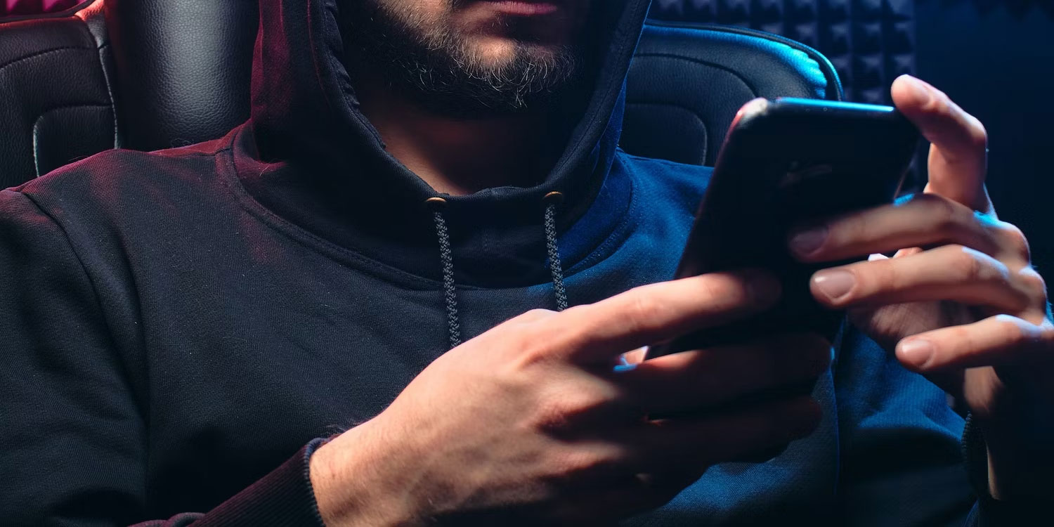 Kẻ trộm điện thoại