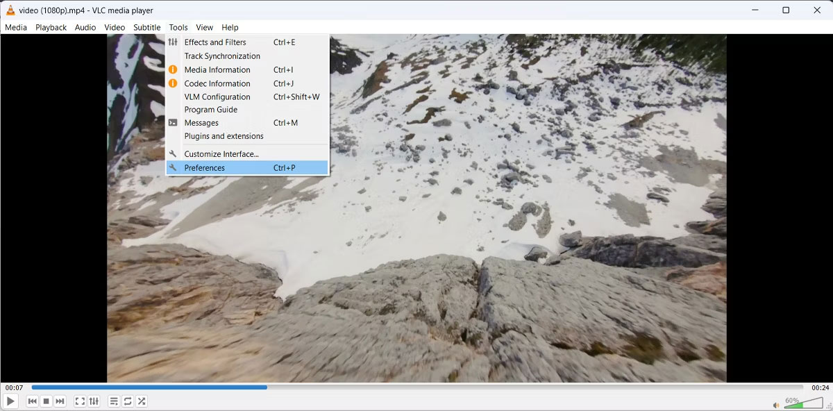 Mở menu Preferences trên VLC Media Player