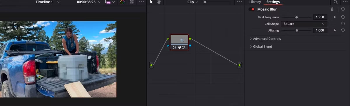 Làm mờ phần đã chọn trên DaVinci Resolve