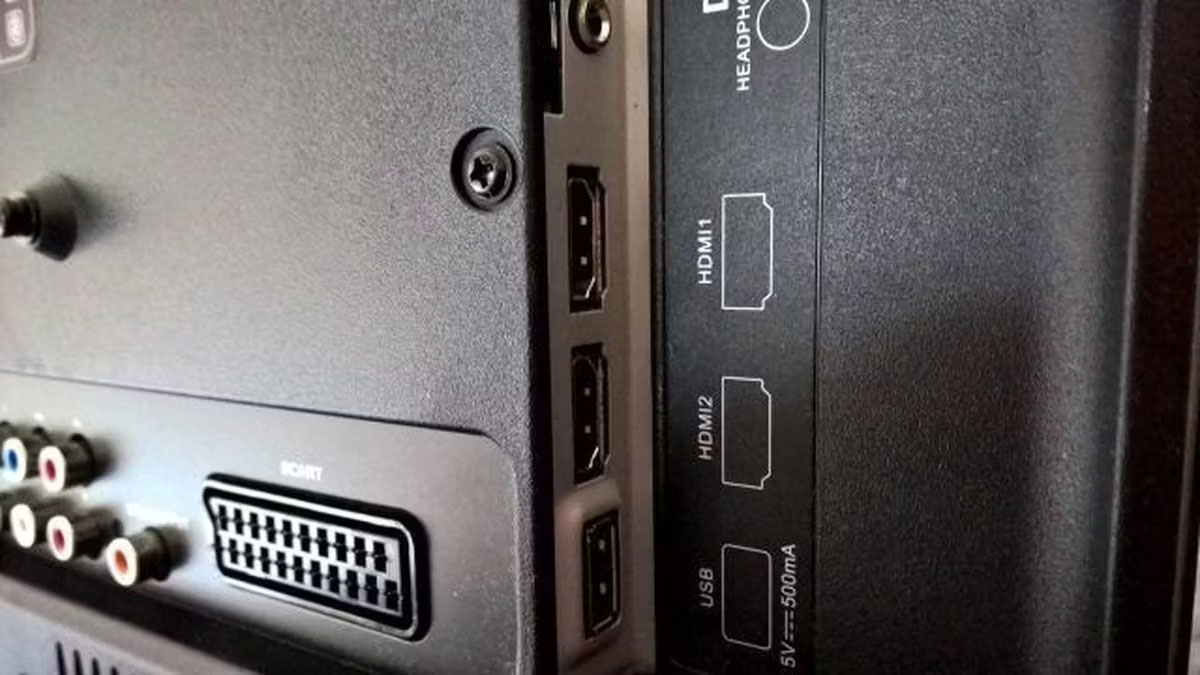 Cổng HDMI trên tivi