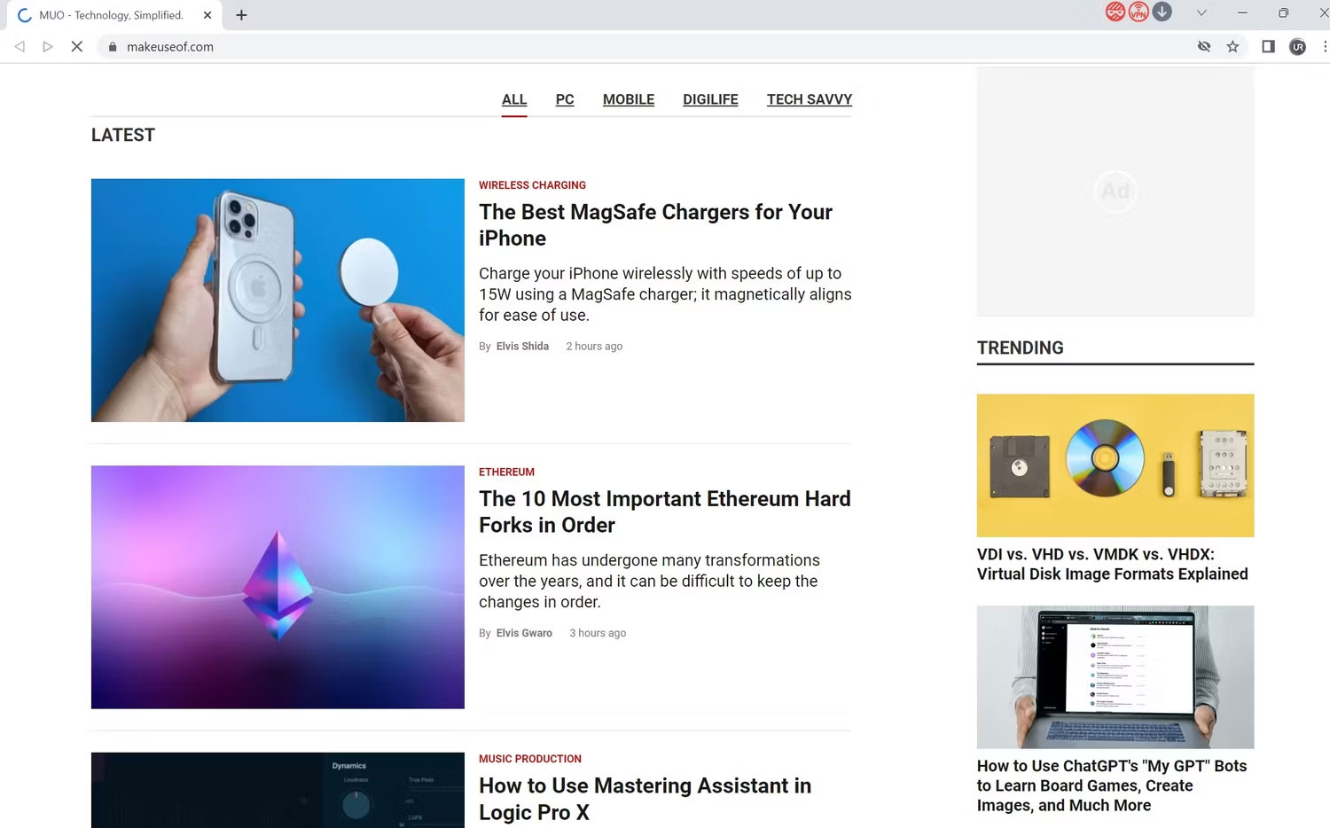 Một trang web mở trong UR Browser.