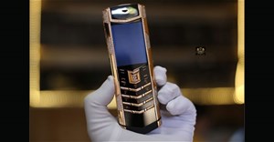 Mua nhầm điện thoại Vertu 2G 'đội lốt 4G'