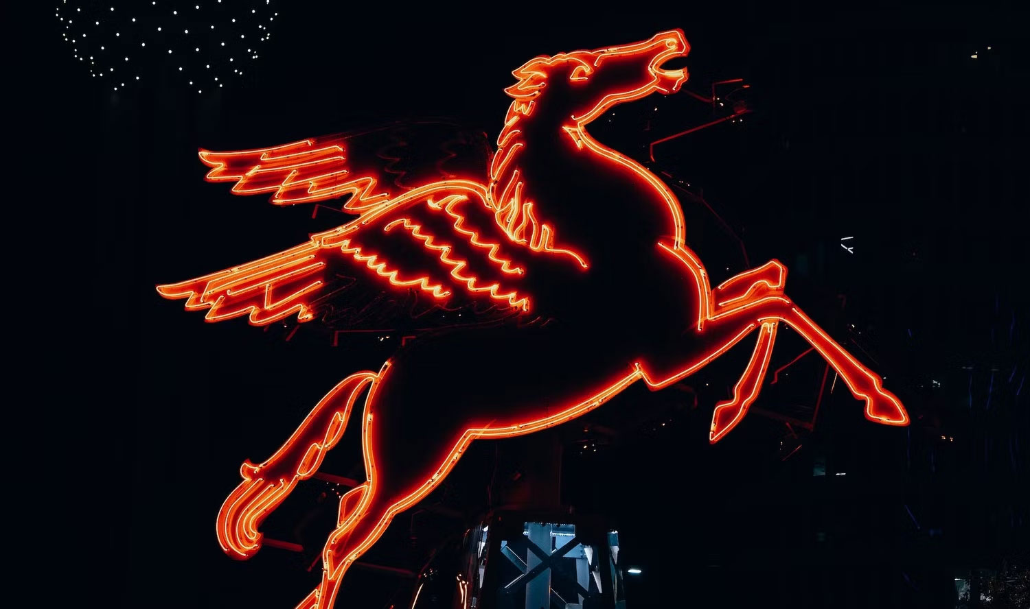 Đèn neon Pegasus màu cam