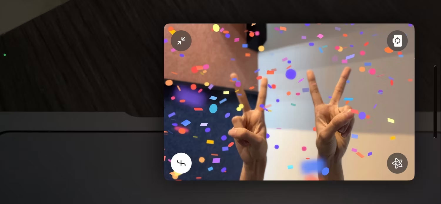Kích hoạt reaction hoa giấy trên iPhone