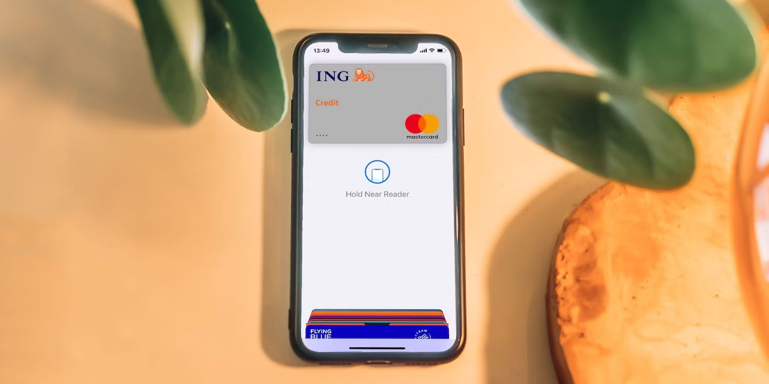 Apple Pay hiển thị thẻ tín dụng trên iPhone