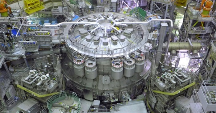Lò phản ứng nhiệt hạch thử nghiệm lớn nhất thế giới, JT-60SA. Ảnh: Phys.org