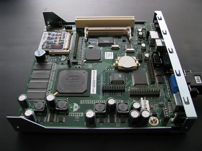 Cận cảnh bo mạch chủ Mini ITX