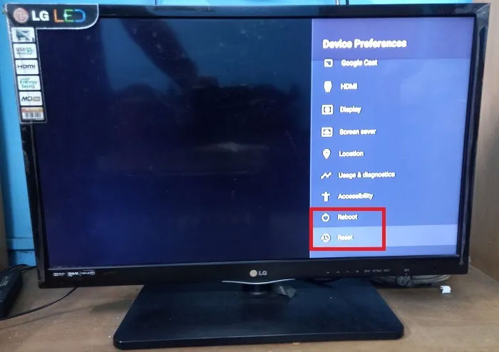 Chọn tùy chọn Reboot và Reset của TV từ Device Preferences