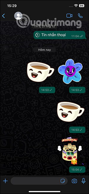 Giao diện chat WhatsApp