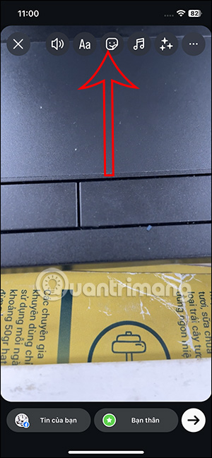 Chèn sticker vào Story
