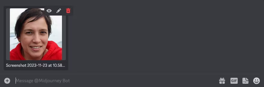 Upload ảnh lên trong tin nhắn Discord