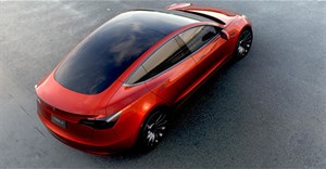 Tesla thu hồi gần 200.000 xe do lỗi camera quan sát phía sau