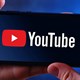 Có bao nhiêu video hiển thị công khai trên YouTube?