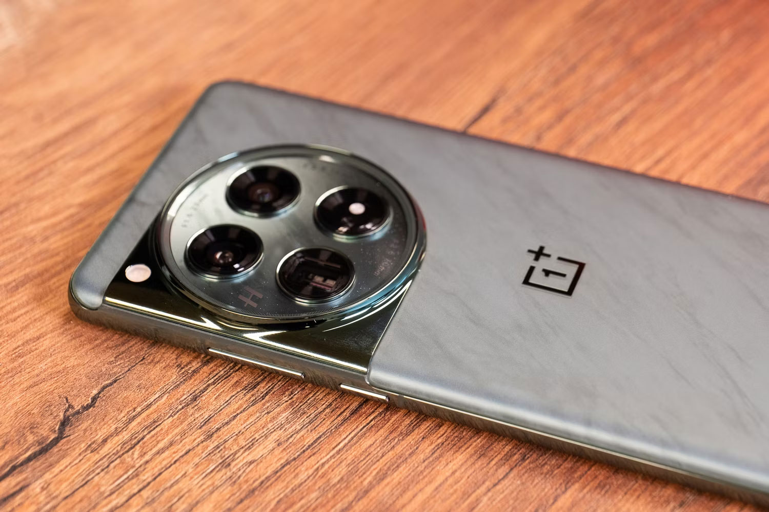 OnePlus 12