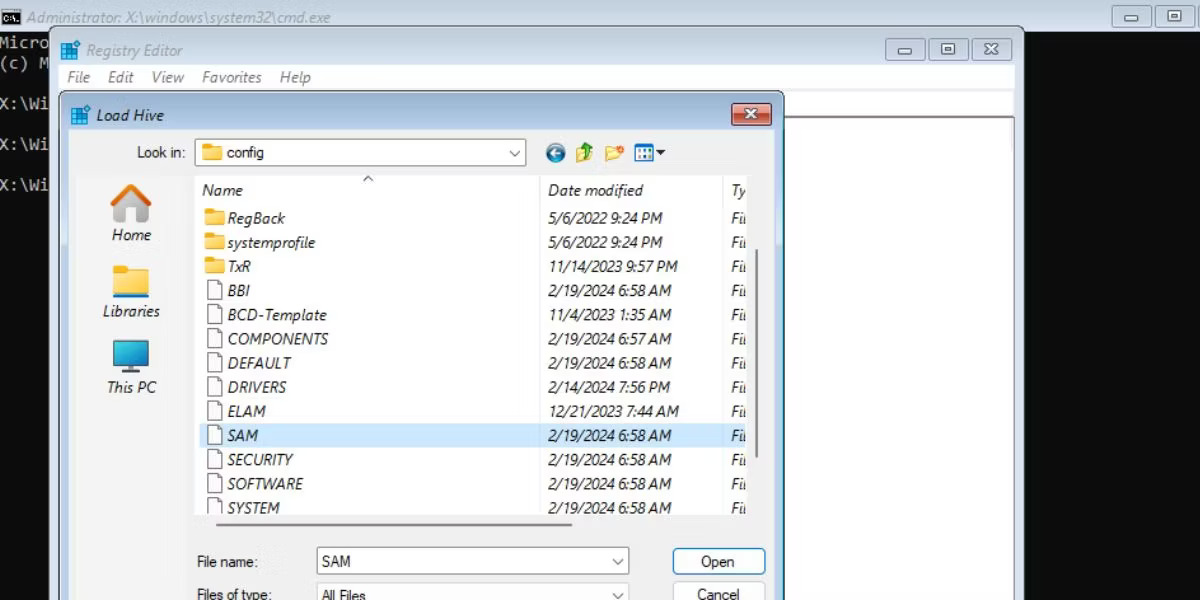 Chọn file SAM để tải Hive trong Registry Editor