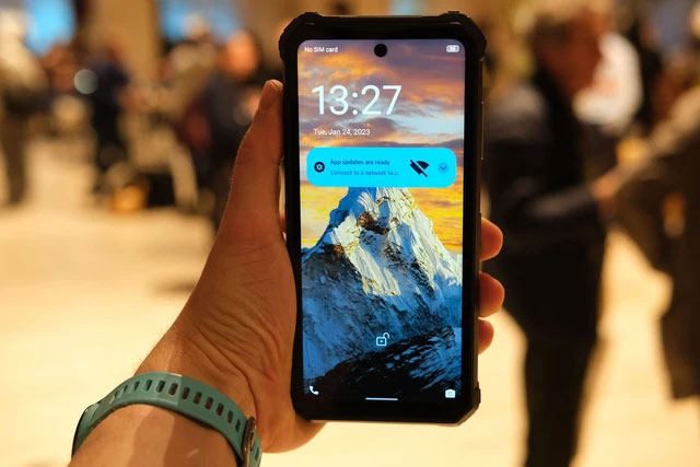 Hard Case P28K sẽ khiến người dùng thất vọng nếu muốn sử dụng nó như một chiếc điện thoại thông minh thông thường