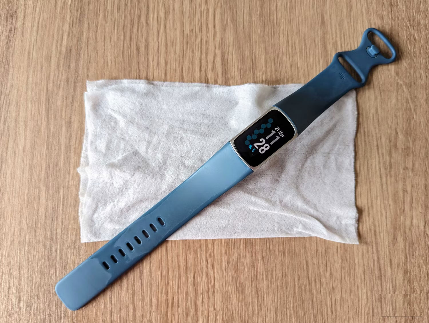 Chuẩn bị làm sạch Fitbit của bạn 