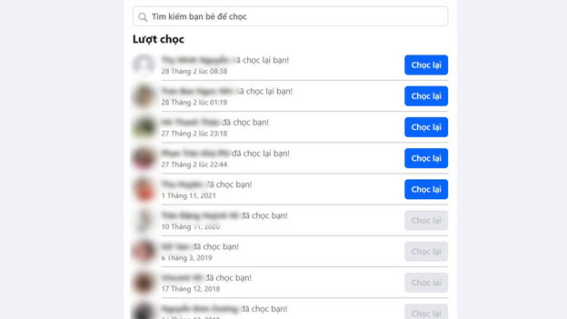 Chọc bạn bè trên Facebook