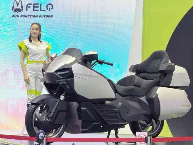 Felo TOOZ có tốc độ tối đa 125 mph (201.1 km/h)
