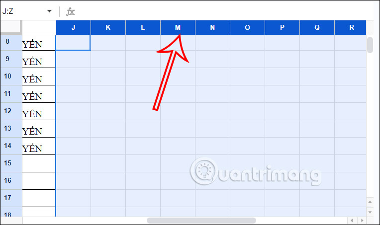 Chọn các cột muốn ẩn Google Sheets