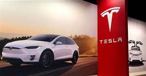 Tesla sa thải 14.000 nhân viên trên toàn cầu