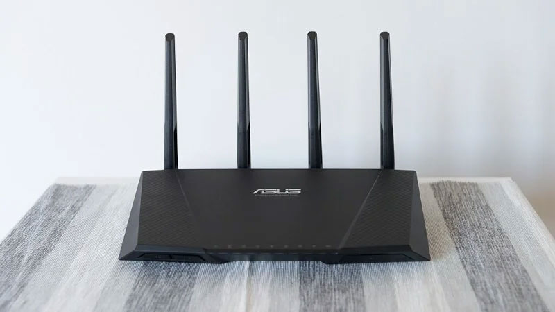 Router ASUS có NAT.
