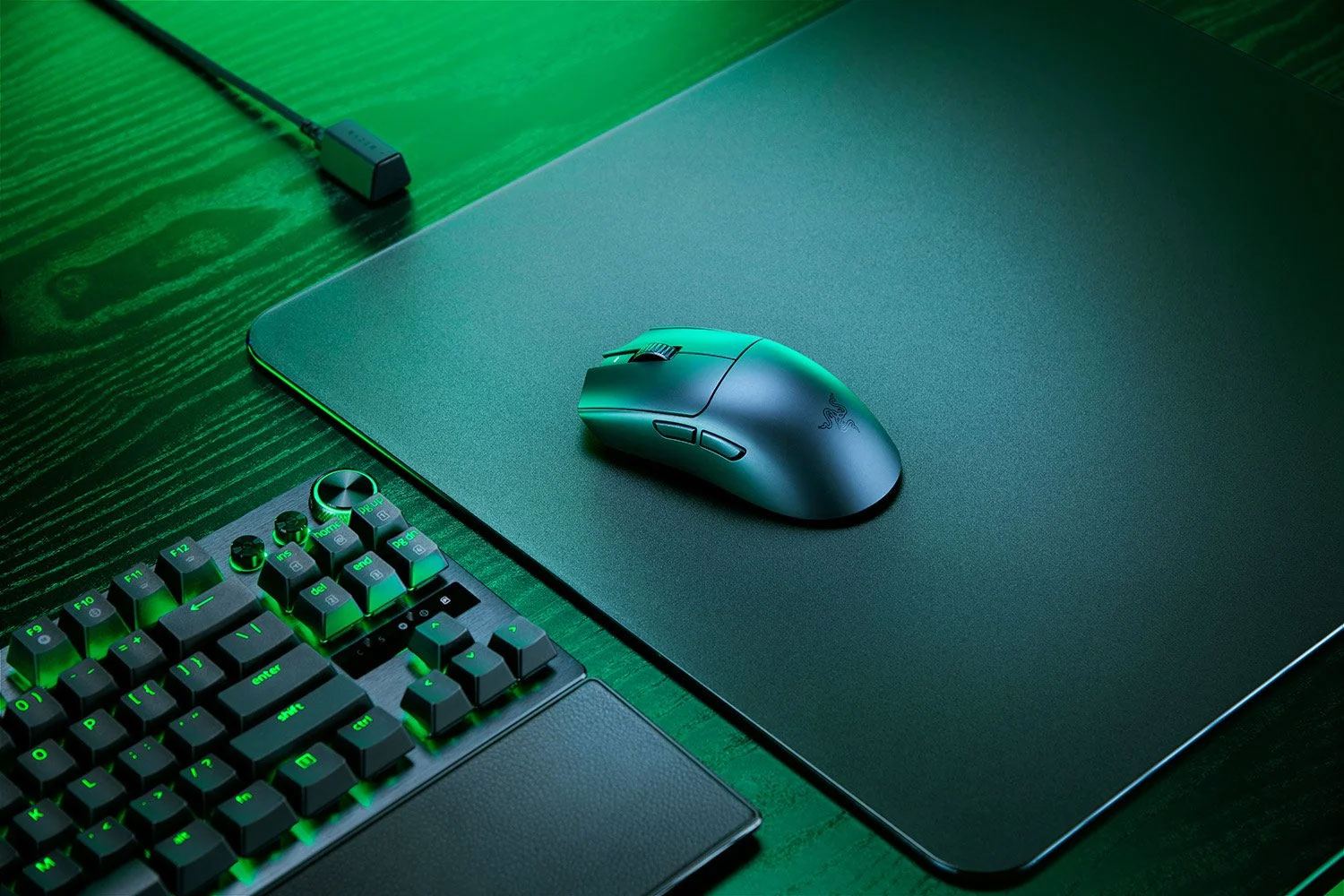 razer trinh lang chuot gaming khong day cao cap viper v3 pro1*327579
