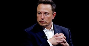 Giá cổ phiếu giảm từ khi CEO Elon Musk sa thải 500 người trong nhóm Tesla Supercharger