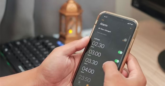 Báo thức trên iPhone