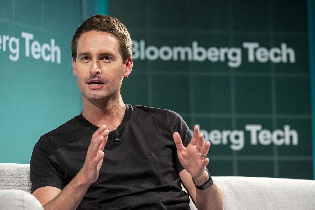 Diễn giả Evan Spiegel tại Hội nghị thượng đỉnh công nghệ Bloomberg
