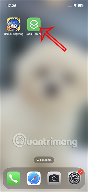 Phím tắt khóa màn hình iPhone ngoài màn hình
