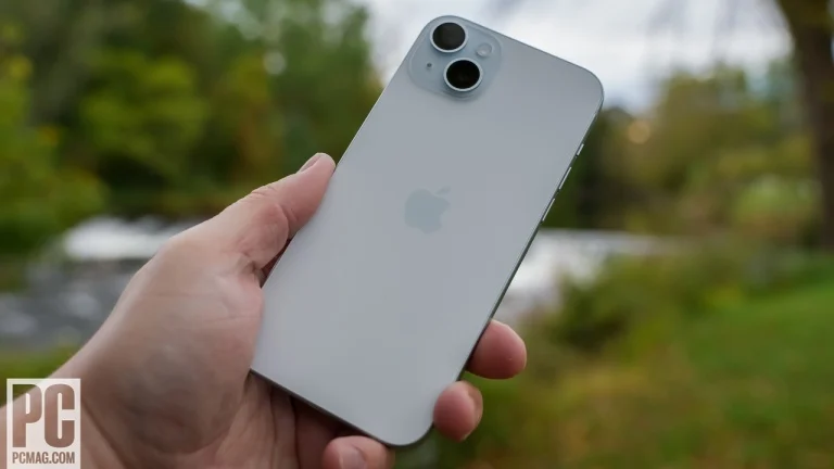 Mặt sau Apple iPhone 15 Plus