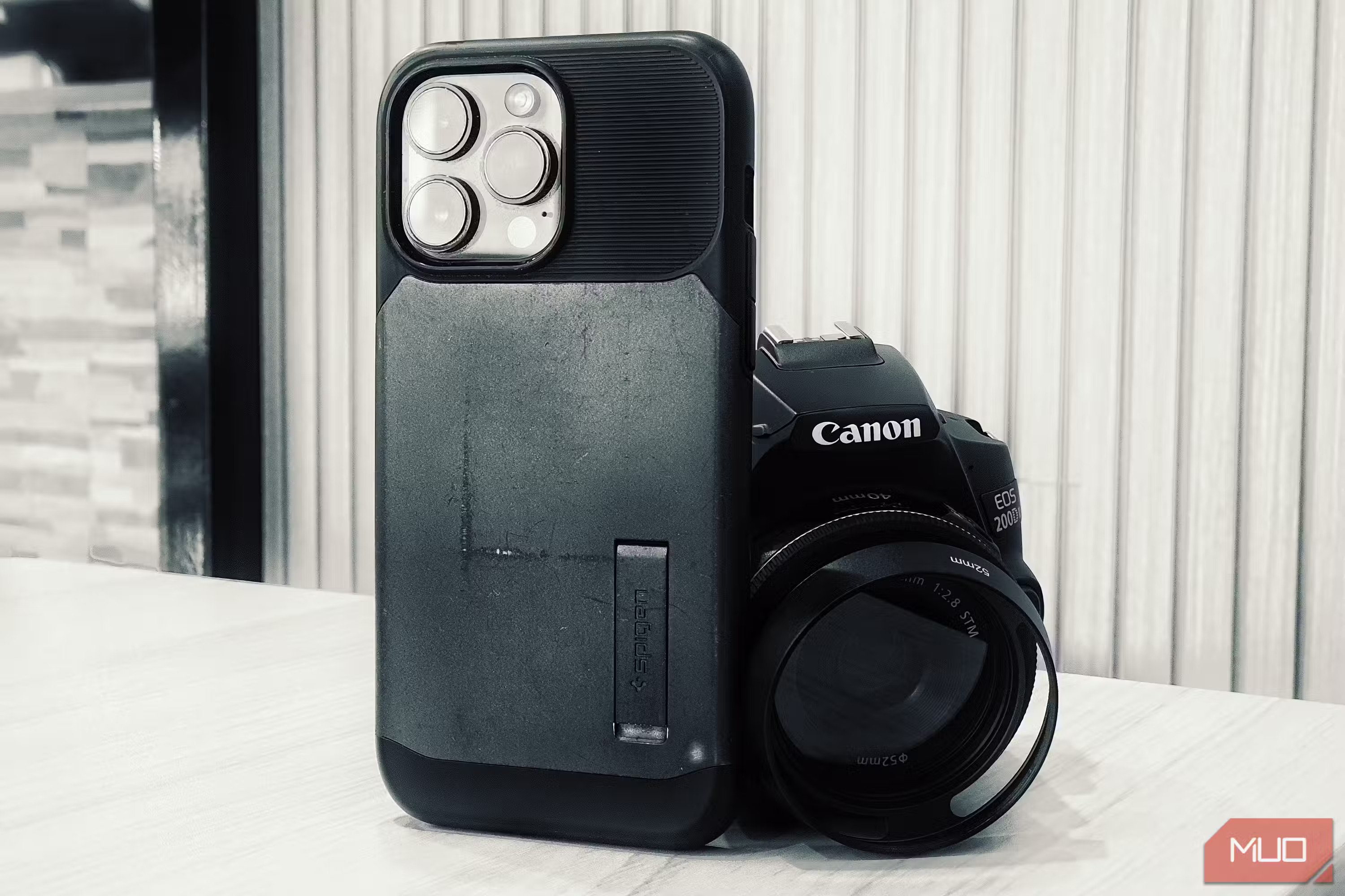 iPhone và máy ảnh Canon
