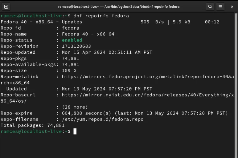 Terminal hiển thị chi tiết về kho lưu trữ Fedora DNF.