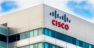 Ngày này năm xưa: Cisco Đánh Bại Microsoft & Trở Thành Công Ty Giá Trị Nhất Thế Giới