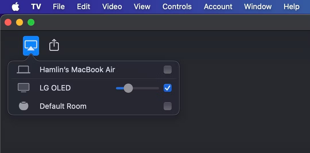 Control Center trong macOS Sequoia hiển thị nhiều nút chuyển đổi khác nhau