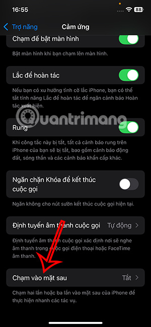 Chạm mặt sau iPhone 