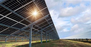 Pin mặt trời hai mặt (Bifacial) là gì? Ưu điểm ra sao?