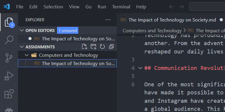 File Explorer tích hợp trong VS Code trên Windows.